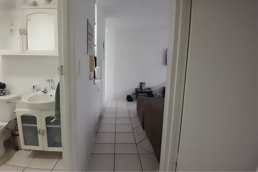 2 Bedroom Property for Sale in Parklands Western Cape